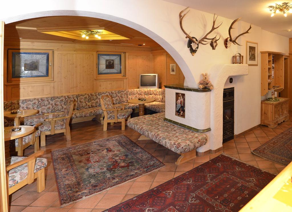 Hotel Garni Alpenblick Ischgl Bagian luar foto