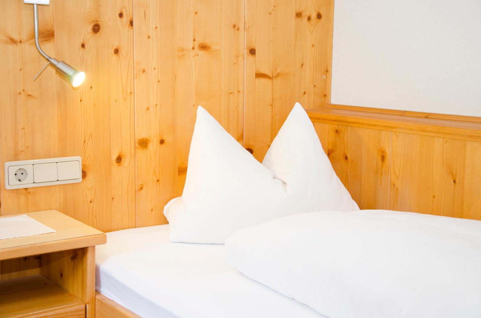 Hotel Garni Alpenblick Ischgl Bagian luar foto