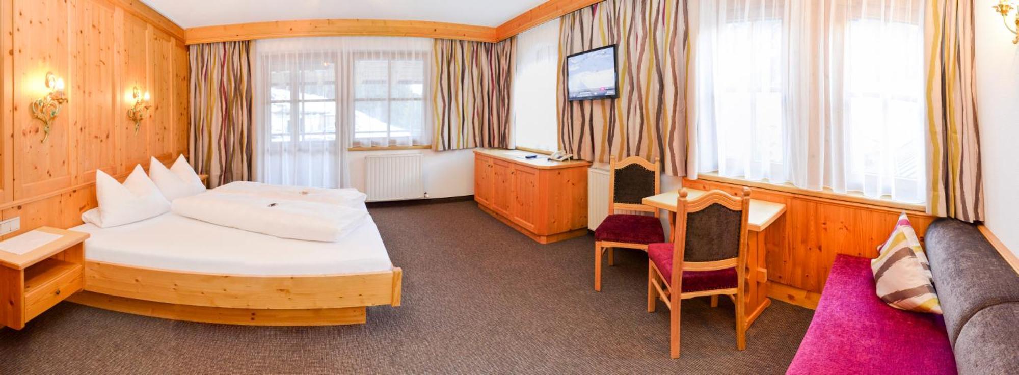 Hotel Garni Alpenblick Ischgl Bagian luar foto